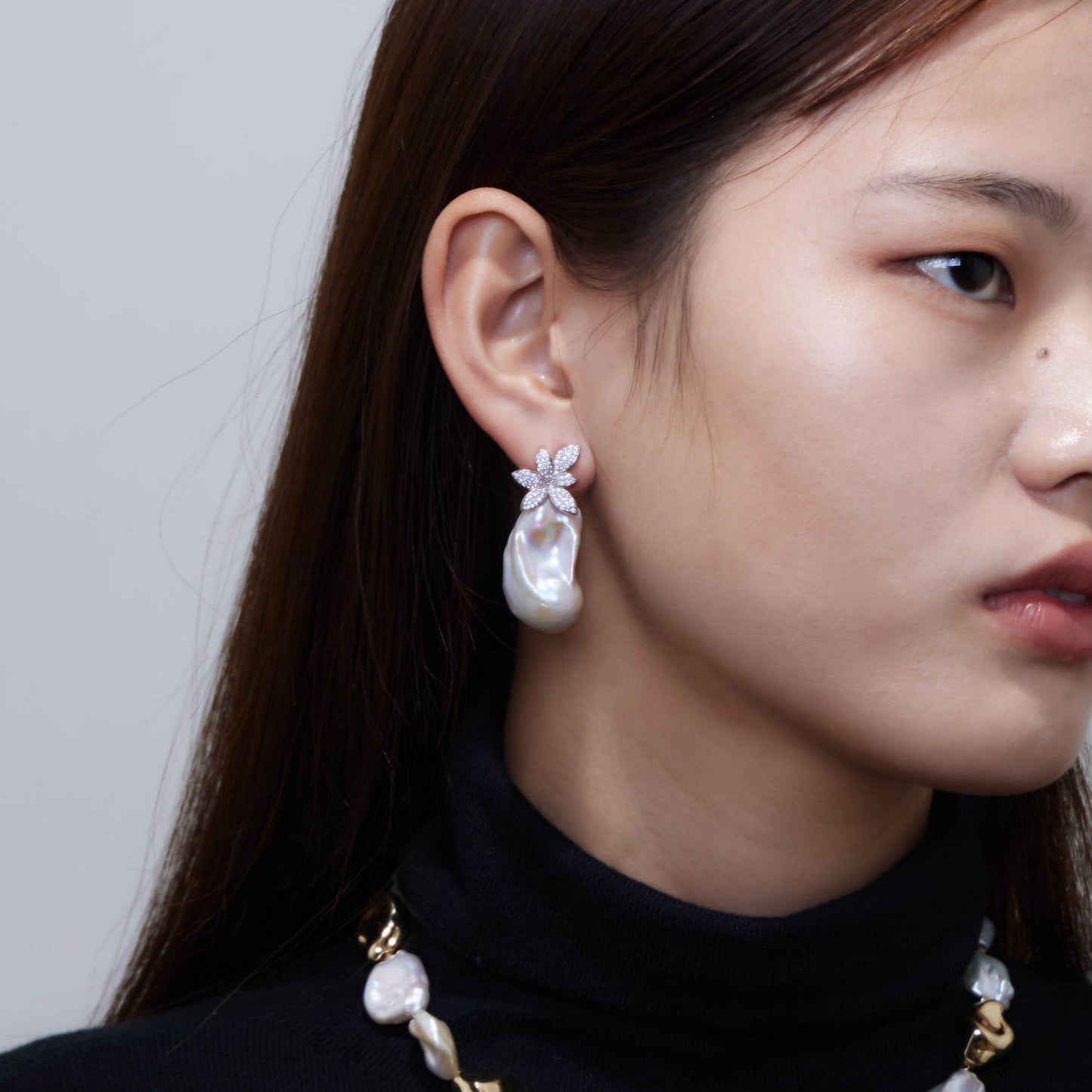Customized 925 Silver Trendy Retro Fashion Atmospheric Dead Leaf Earrings Baroque Pearl Earrings Women